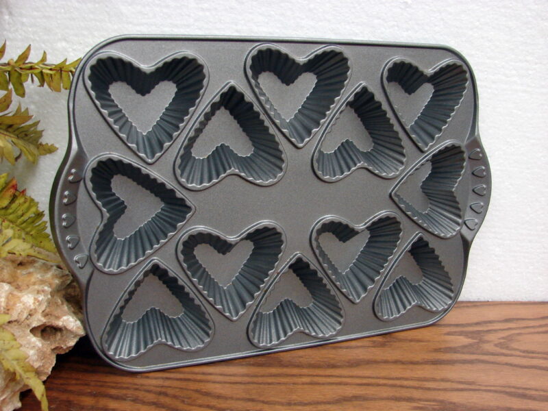 Scandinavian Nordic Ware Heavy Duty Heart Tartlette Baking Mold Pan, Moose-R-Us.Com Log Cabin Decor