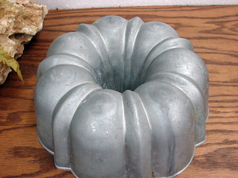 Scandinavian Nordic Ware Heavy Duty Mini Bundt Pan, Moose-R-Us.Com Log Cabin Decor