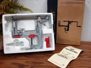 Brand New Pampered Chef Apple Peeler Corer Slicer NIB #2430