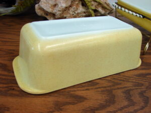 Vintage PYREX Desert Dawn Yellow Fleck Loaf Bread Pan #213