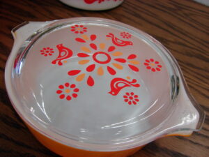 Vintage PYREX Friendship #471 Cinderella Round Casserole Orange w/ Clear Pattern Lid