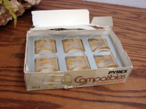 Vintage Corning Ware Corelle PYREX Butterfly Gold Set/6 Napkin Rings w/ Box