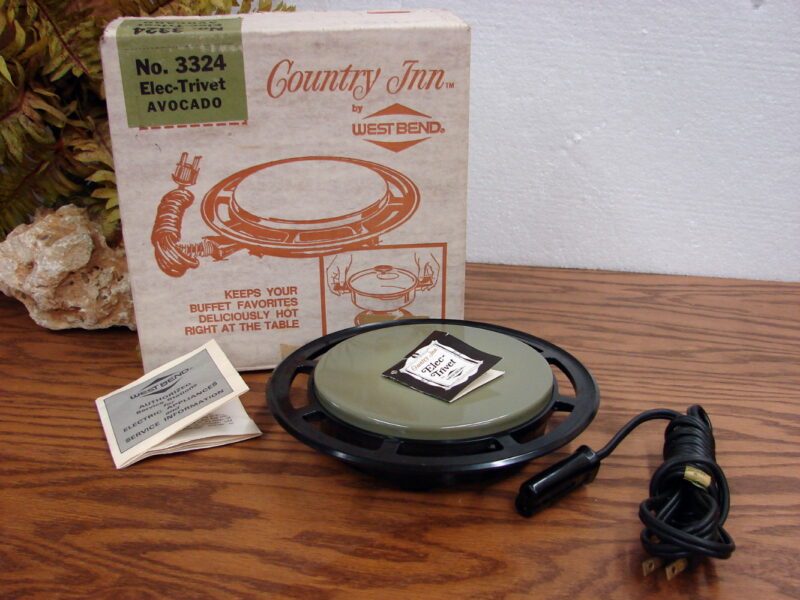 Vintage Avocado Green West Bend Elec-Trivet Hot Plate Warmer Tray NIB, Moose-R-Us.Com Log Cabin Decor