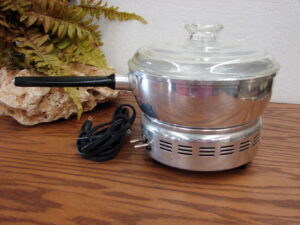 Vintage Aluminum Glass West Bend Popcorn Popper #3286 Glass Lid Works