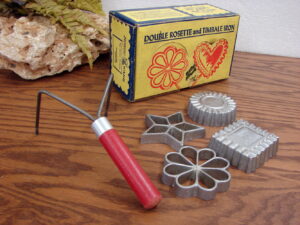 Vintage Scandinavian Nordic Ware Double Rosette & Timbale Iron w/ Box Red Handle