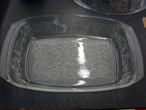 Retired Princess House Fantasia Raised Relief Frosted Crystal Poinsettia Open Roaster Serving Dish