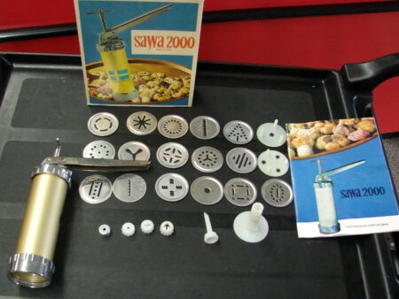 Sweden Sawa2000 Deluxe Heavy Duty Professional Cookie Press Mold Gun Box