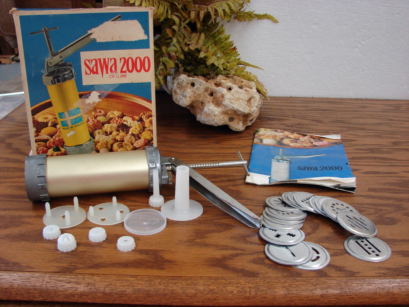 Sweden Sawa2000 Deluxe Heavy Duty Professional Cookie Press Mold Gun