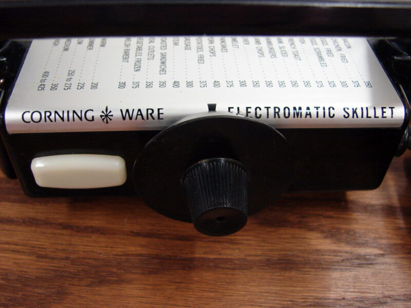 Vintage Corning Ware Blue Cornflower Electromatic Electric Skillet