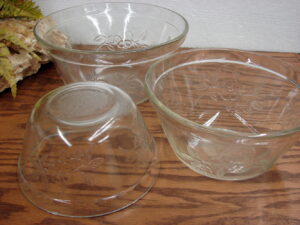 Vintage MCM Federal Glass Crystal Blossoms Clear Nest Mixing Serving Bowls