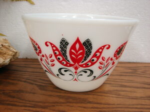 Vintage Fire King Cream Glass Chafing 1 1/2 Quart Casserole w/ Cradle Lid, Moose-R-Us.Com Log Cabin Decor