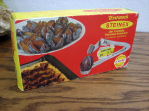 Vintage German Westmark Steinex Plum Date Pitter Stoner Stainless Blade