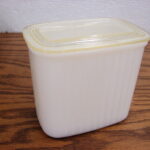 Vintage MCM Hazel Atlas White Refrigerator Dish Box