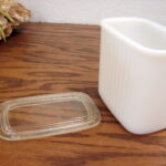 Vintage MCM Hazel Atlas White Refrigerator Dish Box - Image 2