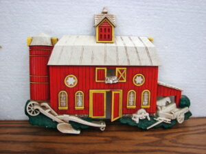Vintage 1975 Homco Syroco Small Barn Farm Wall Hanging Retro Decor