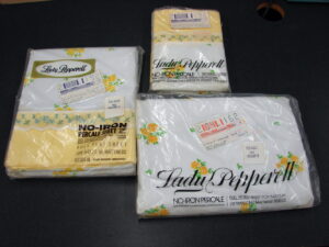 Vintage MCM Spanish Mantilla New in Box Scallop Embroidery Powers Dept Store, Moose-R-Us.Com Log Cabin Decor