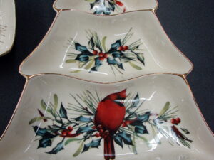 Lenox China Winter Greetings Backyard Birds Divided Tree Shape Platter