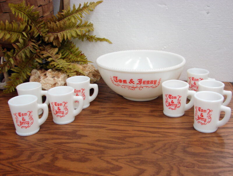 Vintage McKee Tom Jerry Eggnog Punch Bowl Milk Glass Red or Black, Moose-R-Us.Com Antiques Collectibles Log Cabin Decor