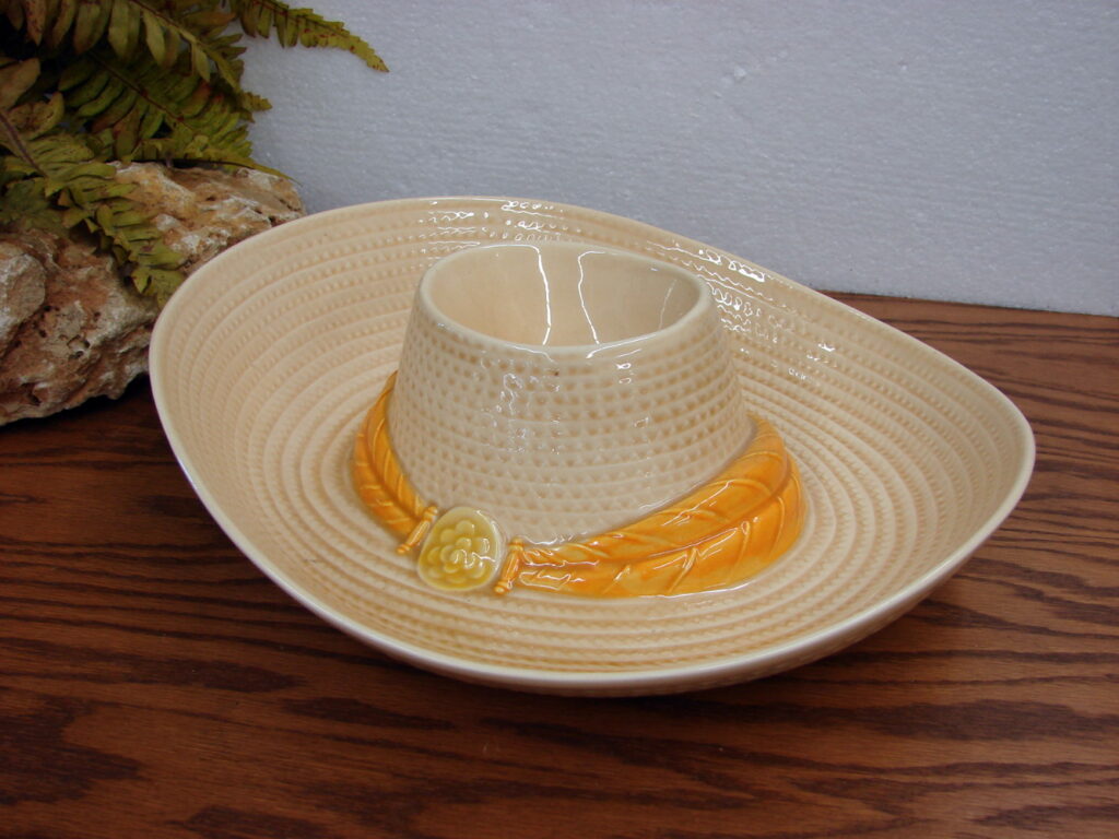 Vintage Metlox of CA Chip and Dip Cowboy Hat Sombrero Serving Dish