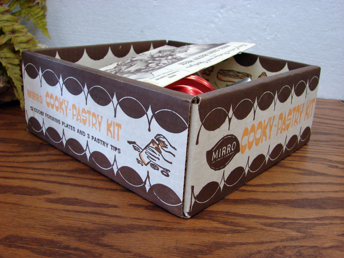 Complete Vintage Mirro #358 Cookie Cooky Press Fat Reservoir Copper Accents Display Box - Image 3