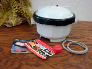 Vintage Nordic Ware Steamer Tender Cooker Microwave Pressure Cooker