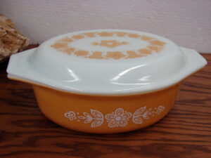 Vintage PYREX Butterfly Gold #043 Oval Casserole Dish w/ Lid 1 1/2 Quart