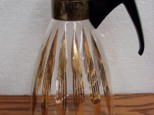 Vintage PYREX Gold Trim MCM Juice Water Carafe Decanter Pitcher w/ Lid Fat Leaves