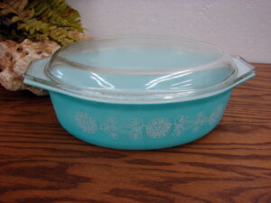 Vintage PYREX Turquoise Lace Medallion #045 Oval Casserole w/ Lid