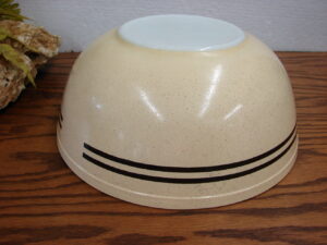 Vintage PYREX Tan Speckled Lines Brown Stripe Bands 404 Round Mixing Bowl