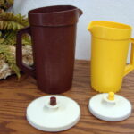 Vintage Tupperware Pitcher w/ Push Button Lid Brown Gold Blue Tree