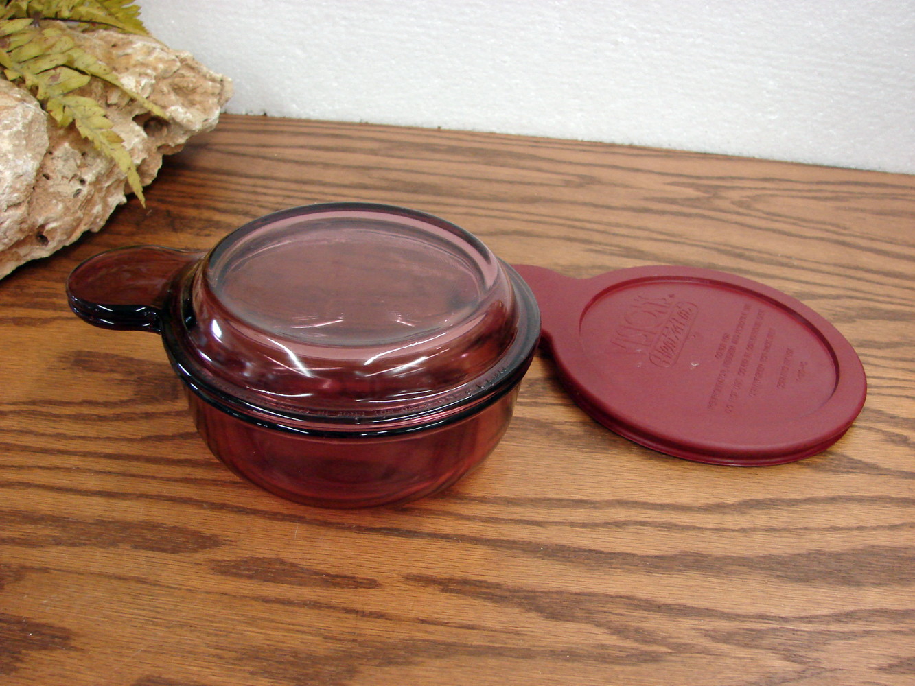 Vintage PYREX Glass Visions Cranberry Grab It w/ Glass and Storage Lids V-150 - Image 2