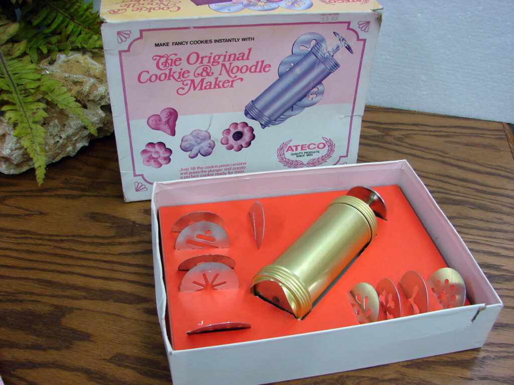 Vintage Ateco Cookie & Noodle Maker Press Plunger Aluminum NIB No 685
