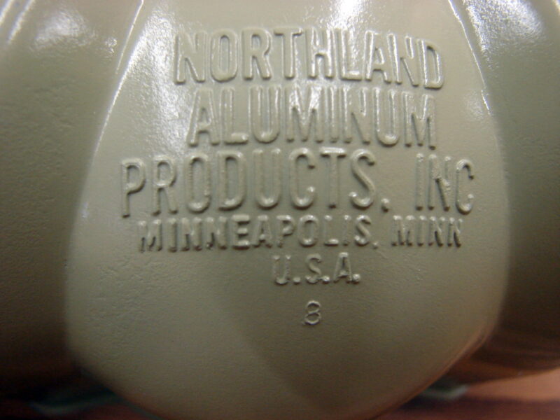 Scandinavian Nordic Ware Avocado Northland Heavy Duty Aluminum Bundt Pan, Moose-R-Us.Com Antiques Collectibles Log Cabin Decor