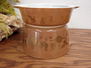 Set/2 Vintage PYREX Early American Patterned #472 and #473 Cinderella Round Casserole as is