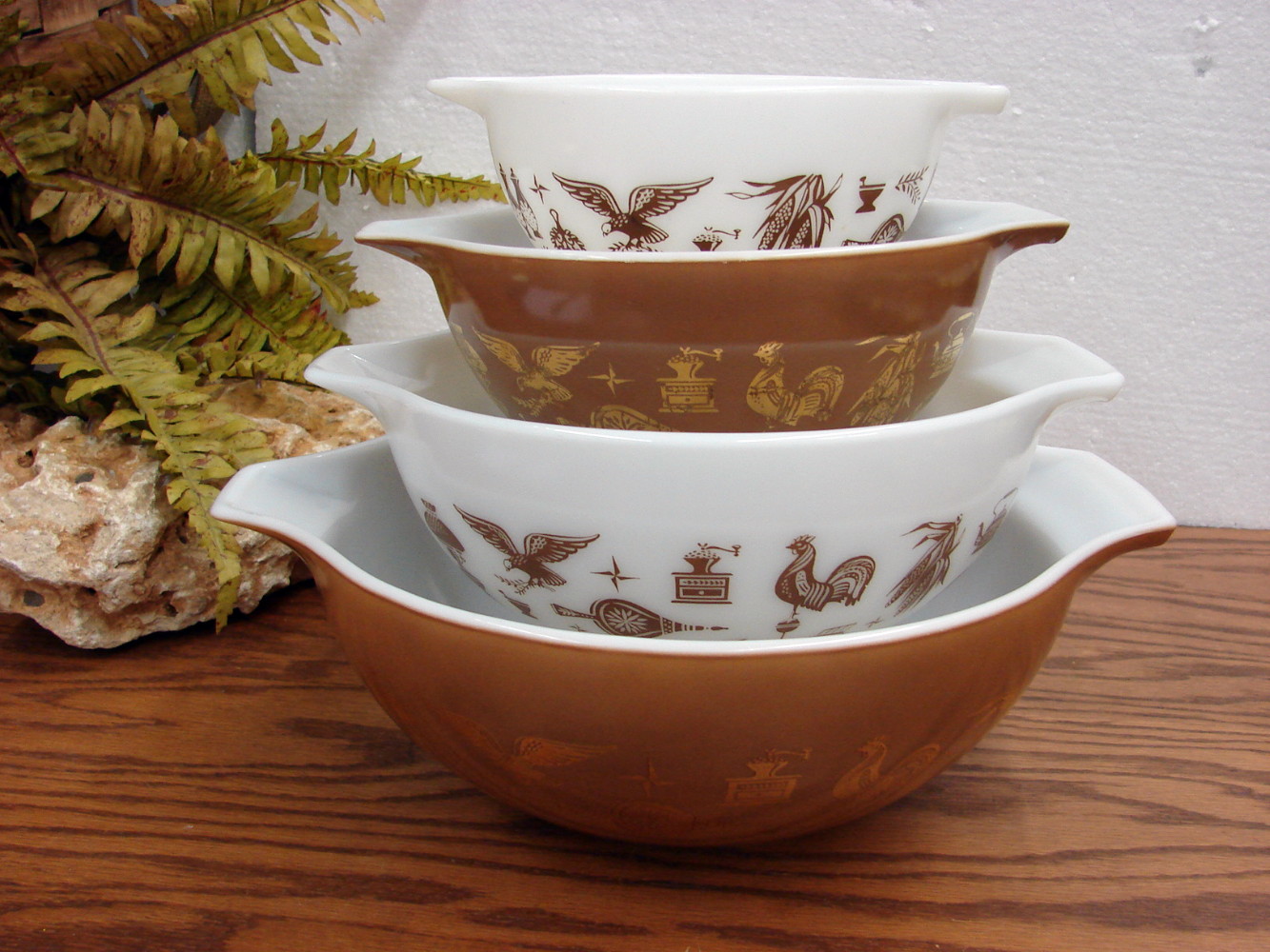 Set/4 Vintage PYREX Early American Patterned #441-444 Cinderella Nesting Mixing Bowl Set