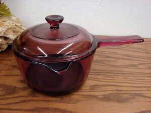 Vintage PYREX Glass Visions Cranberry Non Stick 1 Liter Spout Sauce Pan w/ PYREX Glass Lid