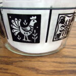 Vintage Hazel Atlas Amish Rooster Tulip Cottage Ice Lip Pitcher - Image 2