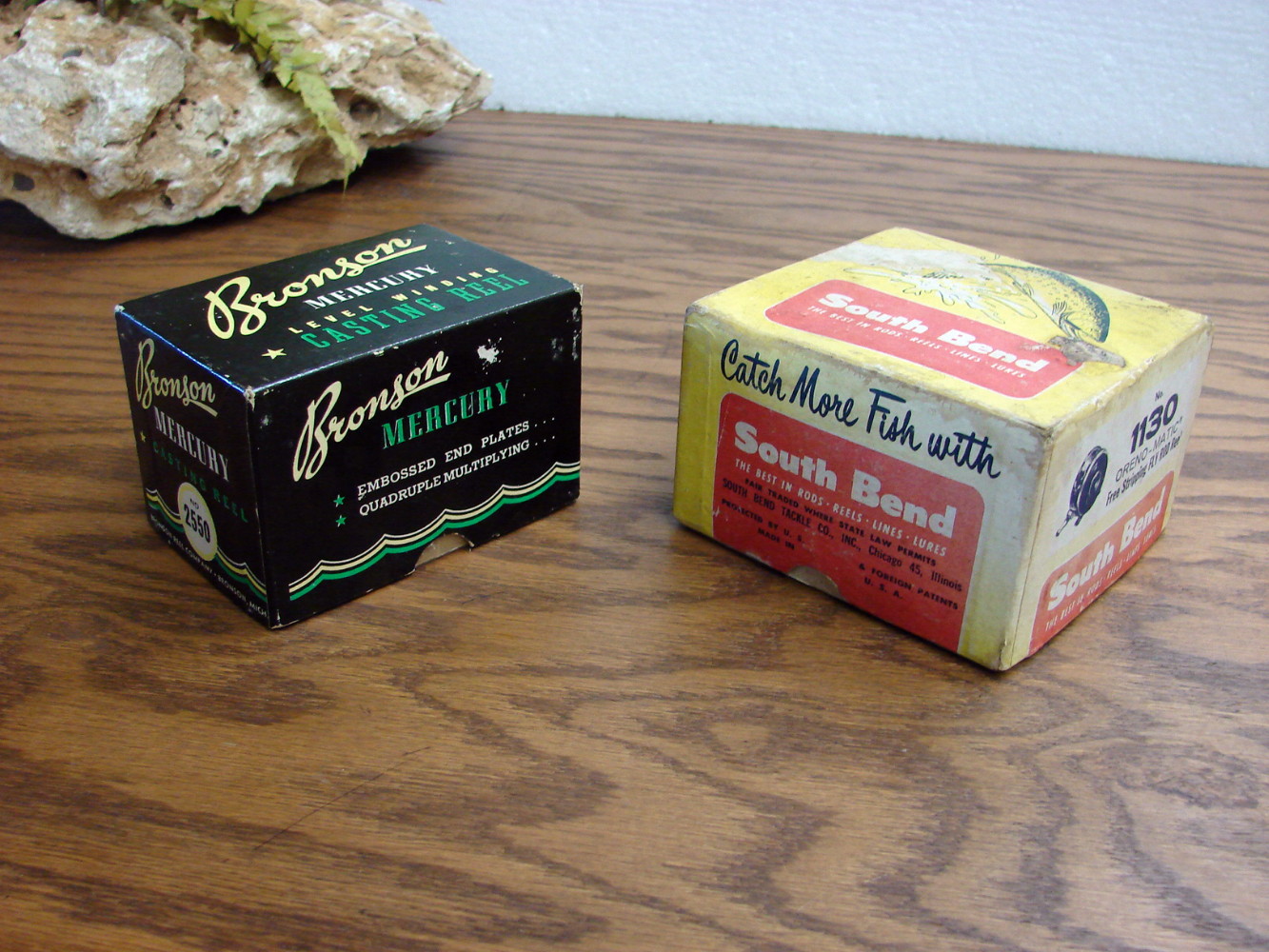 Vintage Reel Box ONLY Bronson Mercury #2550 and South Bend #1130 -   Log Cabin Decor