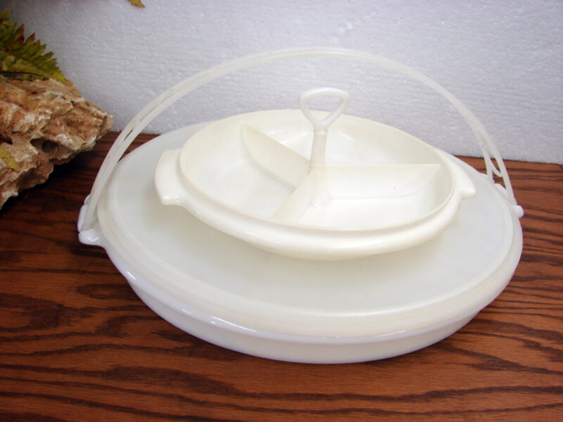 Vintage Tupperware 405 Divided Party Vegetable Serving Tray w/ Handle +Bonus, Moose-R-Us.Com Antiques Collectibles Log Cabin Decor