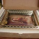 Vintage Lighted Shadowbox Picture Jesus Gold Lattice Frame Original Box - Image 3