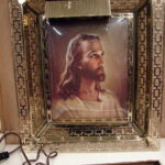 Vintage Lighted Shadowbox Picture Jesus Gold Lattice Frame Original Box