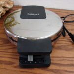 Like New Cuisinart Electric Waffle Maker Chrome Classic Round Adjustable Temp
