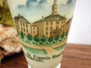 Vintage Souvenir Custard Glass Uranium Vase St Francis Breckenridge MN
