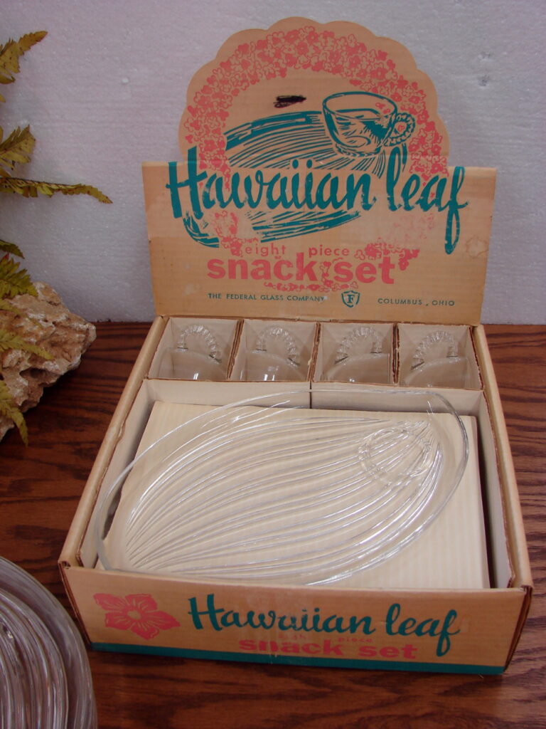 Vintage Federal Glass Hawaiian Leaf Snack Set 12 pc w/ Box MooseRUs