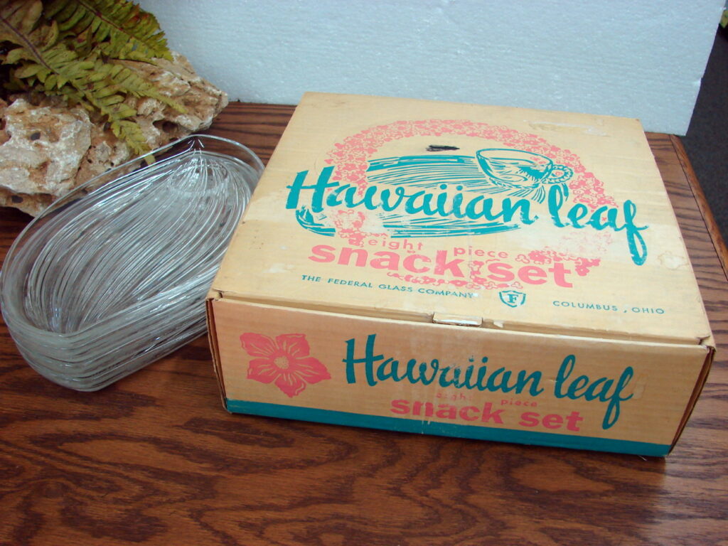 Vintage Federal Glass Hawaiian Leaf Snack Set 12 pc w/ Box MooseRUs