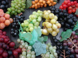 Realistic Faux Soft Vinyl Artificial Grape Clusters Wine Wedding Decor