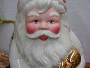 Lenox 1999 Holiday Santa Collection Millennium Cookie Jar Gold Accents