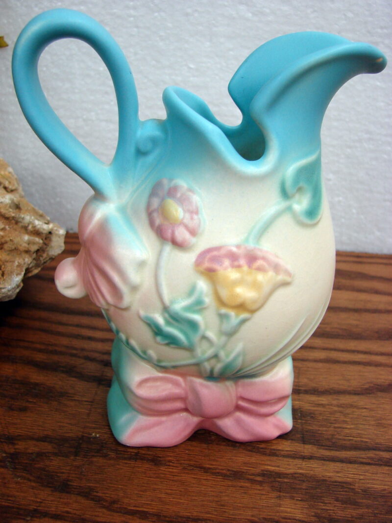 Vintage Hull Pottery Bow Knot Wildflower Ewer Vase 5 1/2&#8243;, Moose-R-Us.Com Log Cabin Decor