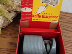 Vintage Sunbeam Total Clean Power Pierce Can Opener &#038; Knife Sharpener Box, Moose-R-Us.Com Log Cabin Decor