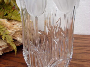 Retired Mikasa Satin Tulip Ruffle Edge Point Vase 8"
